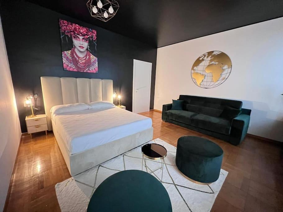 Luxury With Terrace Near Arco Della Pace Milan